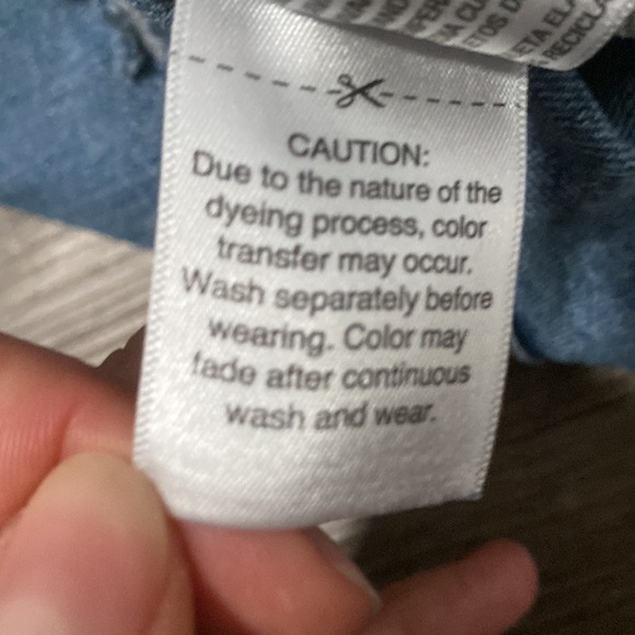 Jean shorts size 8/29 - Picture 4 of 5